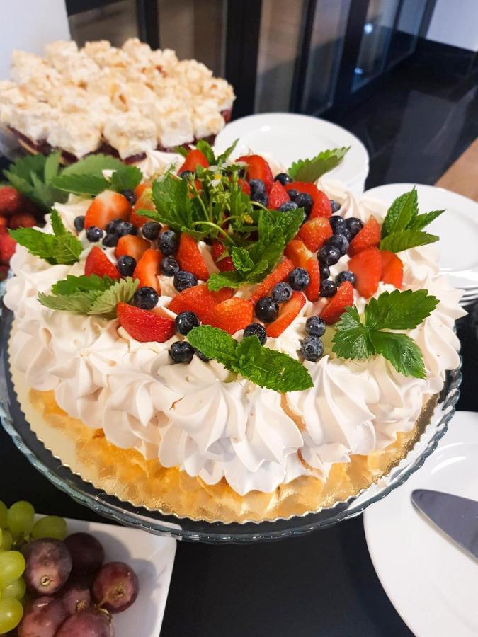 Dwór Karwacz Acomodação com café da manhã Przasnysz Exterior foto